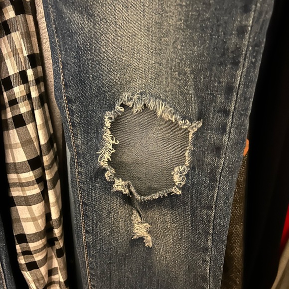 Blue Ripped Jeans - Picture 3 of 6